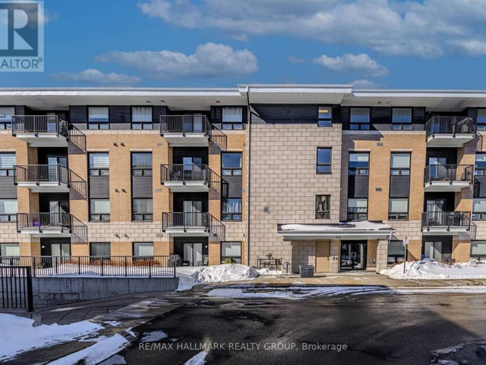 204 - 250 WINTERFELL PRIVATE, Ottawa, Ontario K1G 4J1