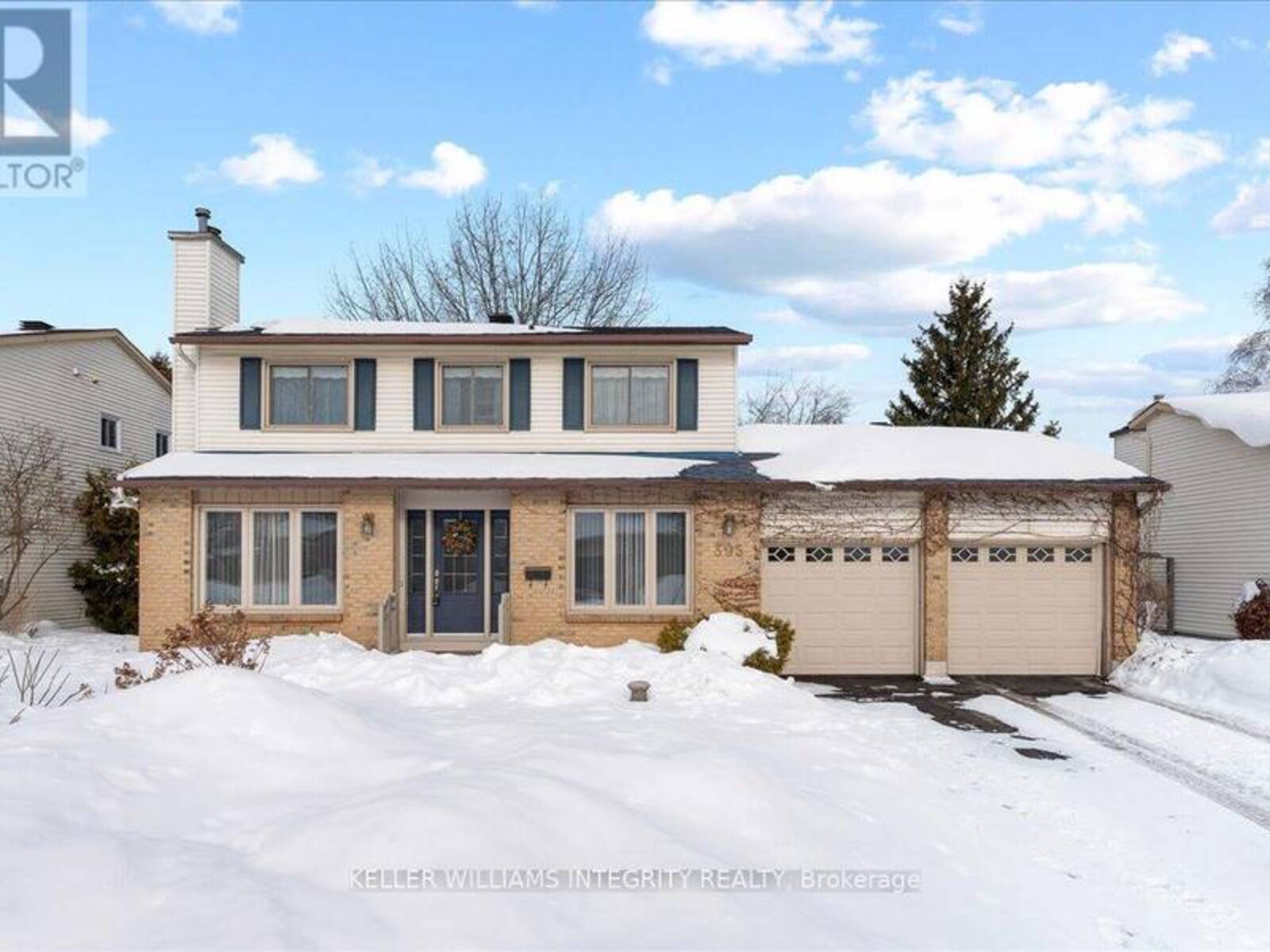 395 CLOVERHEATH CRESCENT, Ottawa, Ontario K1E 2R9