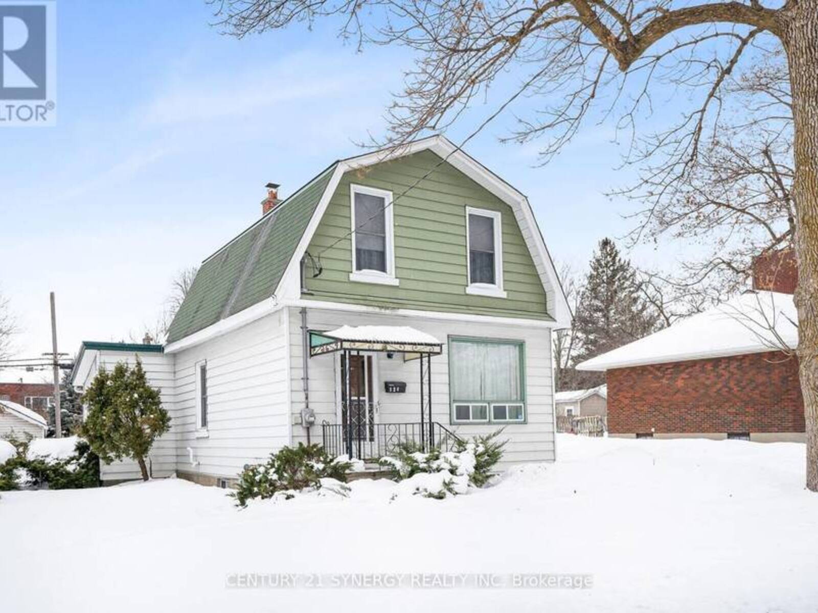 1368 SUMMERVILLE AVENUE, Ottawa, Ontario K1Z 8H1