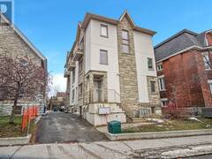 M2 - 345 BRONSON AVENUE Ottawa Ontario, K1R 6J2