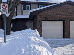 76 CLARKSON CRESCENT W Ottawa Ontario, K2L 3E2