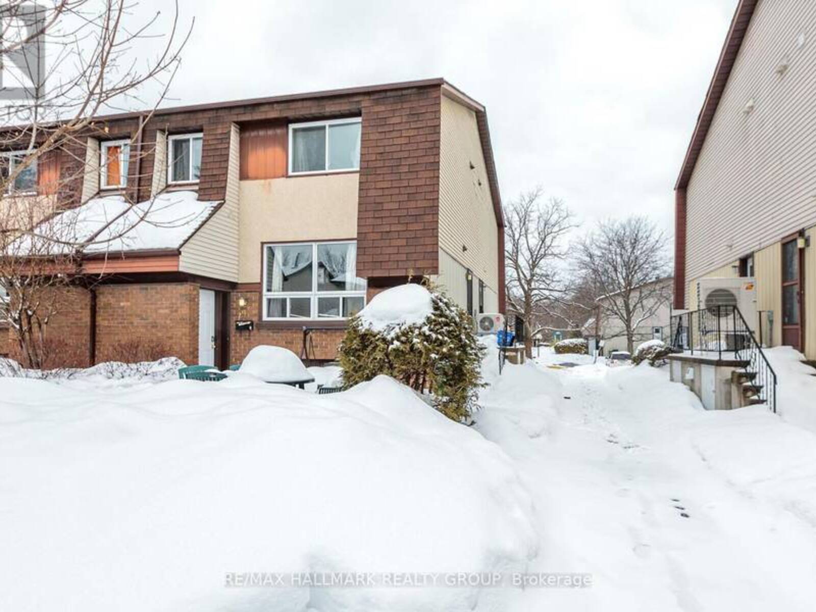 115 - 79 PIXLEY, Ottawa, Ontario K1G 4C3