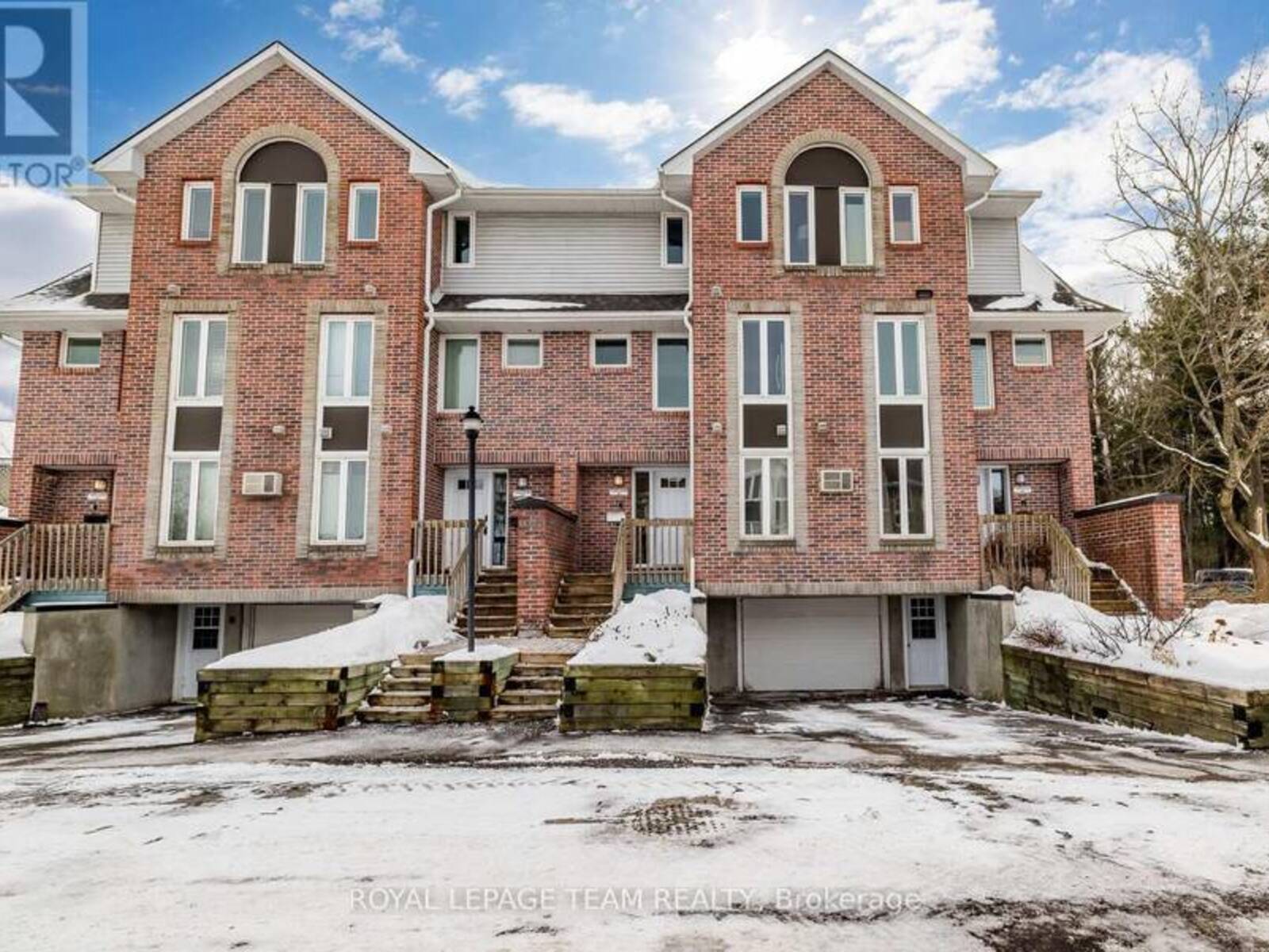 3 - 1 TIMBERVIEW WAY, Ottawa, Ontario K2H 9M7