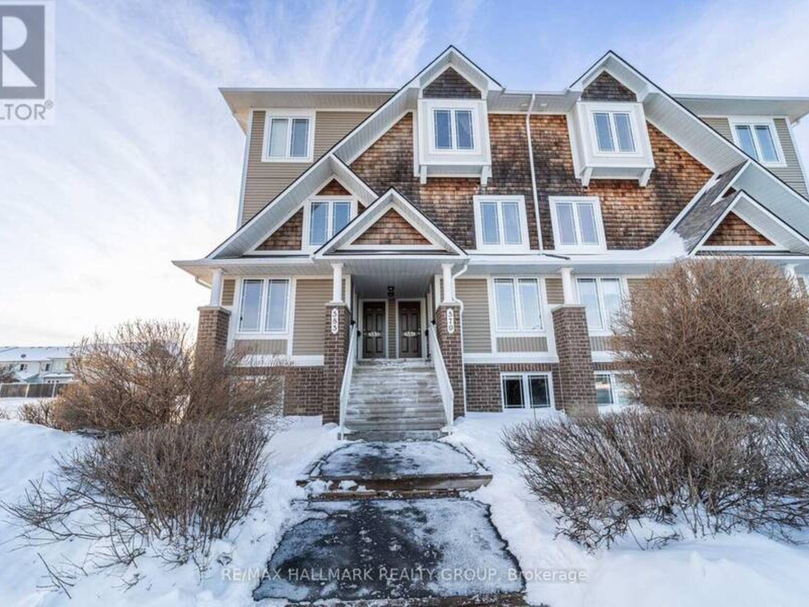 579 LAKERIDGE DRIVE, Ottawa, Ontario K4A 0H4