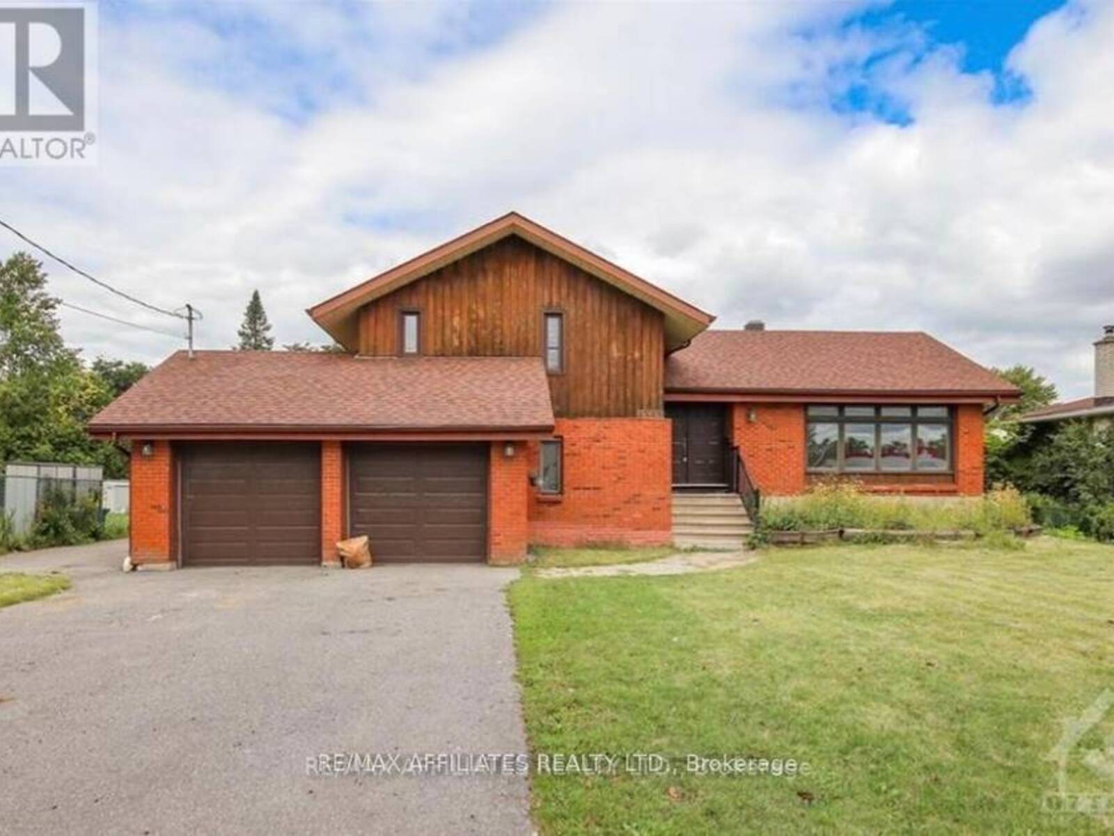 4343 INNES ROAD, Ottawa, Ontario K1E 0A8