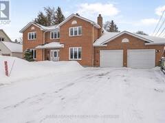 68 ST CLAIRE AVENUE Ottawa Ontario, K2G 2A4