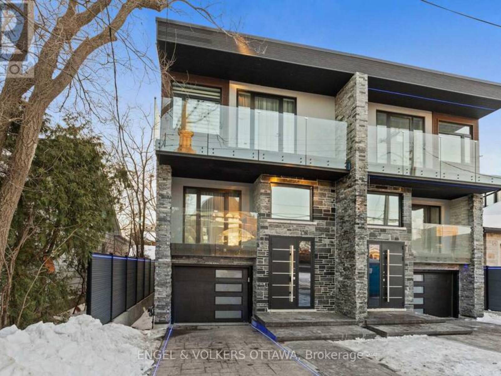 258 NORTHWESTERN AVENUE, Ottawa, Ontario K1Y 0M3