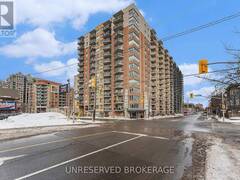 1106 - 429 SOMERSET STREET W Ottawa Ontario, K2P 2P5