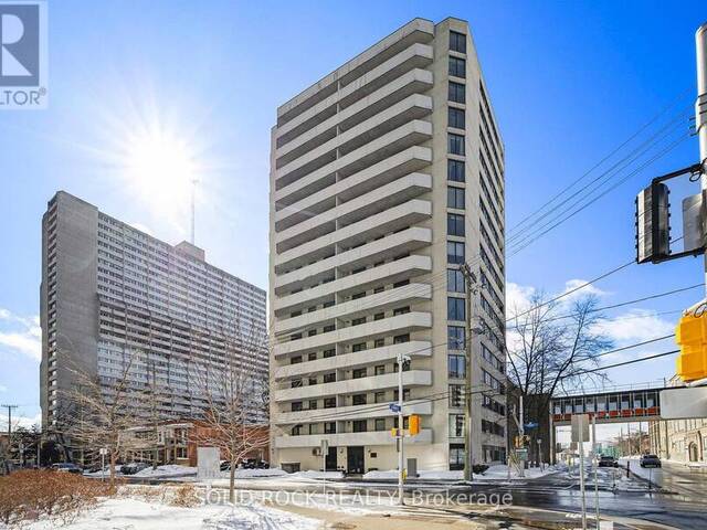 1701 - 200 BAY STREET Ottawa Ontario, K1R 7W8 - 2 Bedrooms Condo For Sale