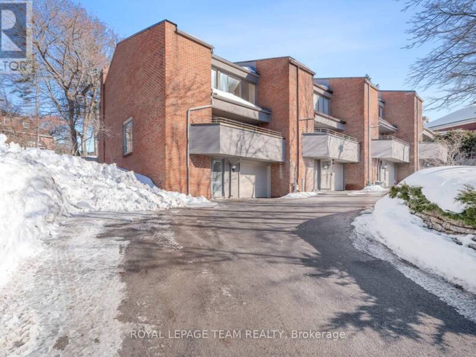 40 BELVEDERE CRESCENT, Ottawa, Ontario K1M 2G4