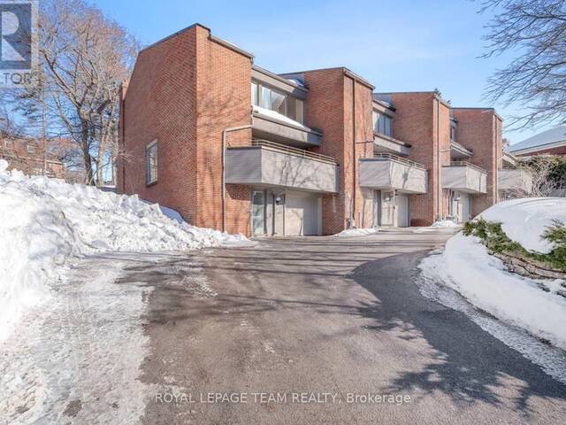 40 BELVEDERE CRESCENT Ottawa Ontario, K1M 2G4 - 3 Bedrooms Condo For Sale