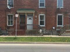 37 YORK STREET Cornwall Ontario, K6J 3Y7