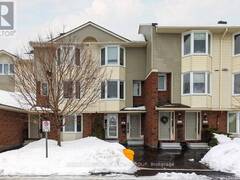 223 HARRIOT Ottawa Ontario, K1T 3E1