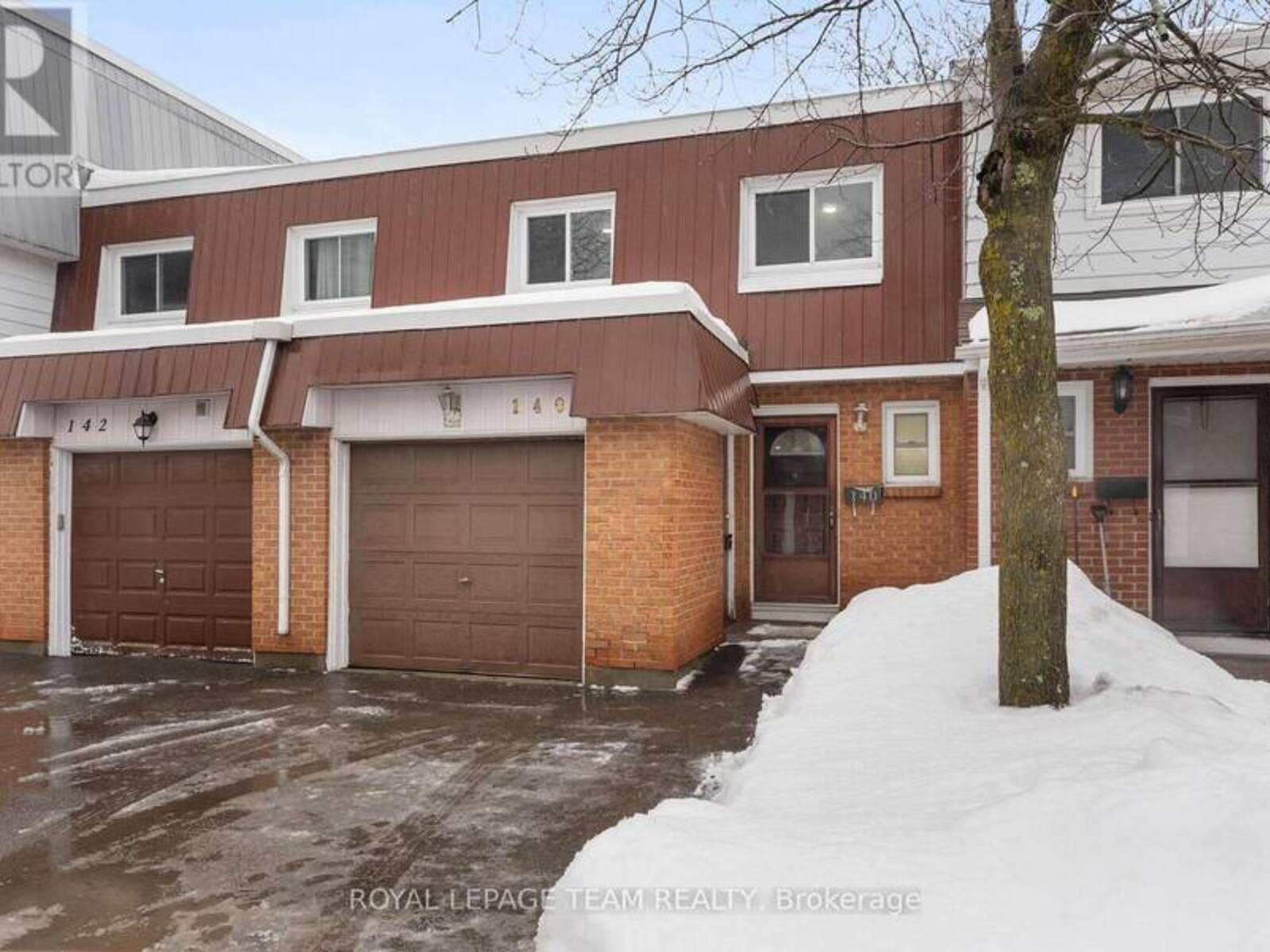 140 BIRCH HILL, Ottawa, Ontario K1K 3Y5