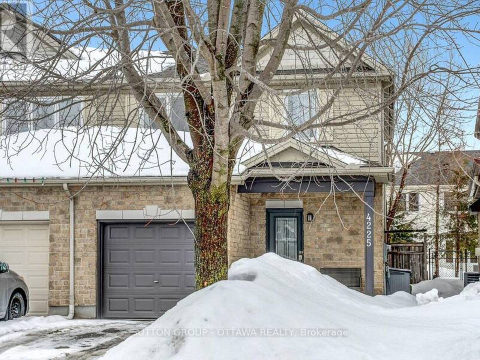 4225 KELLY FARM DRIVE, Ottawa, Ontario K1T 0A5