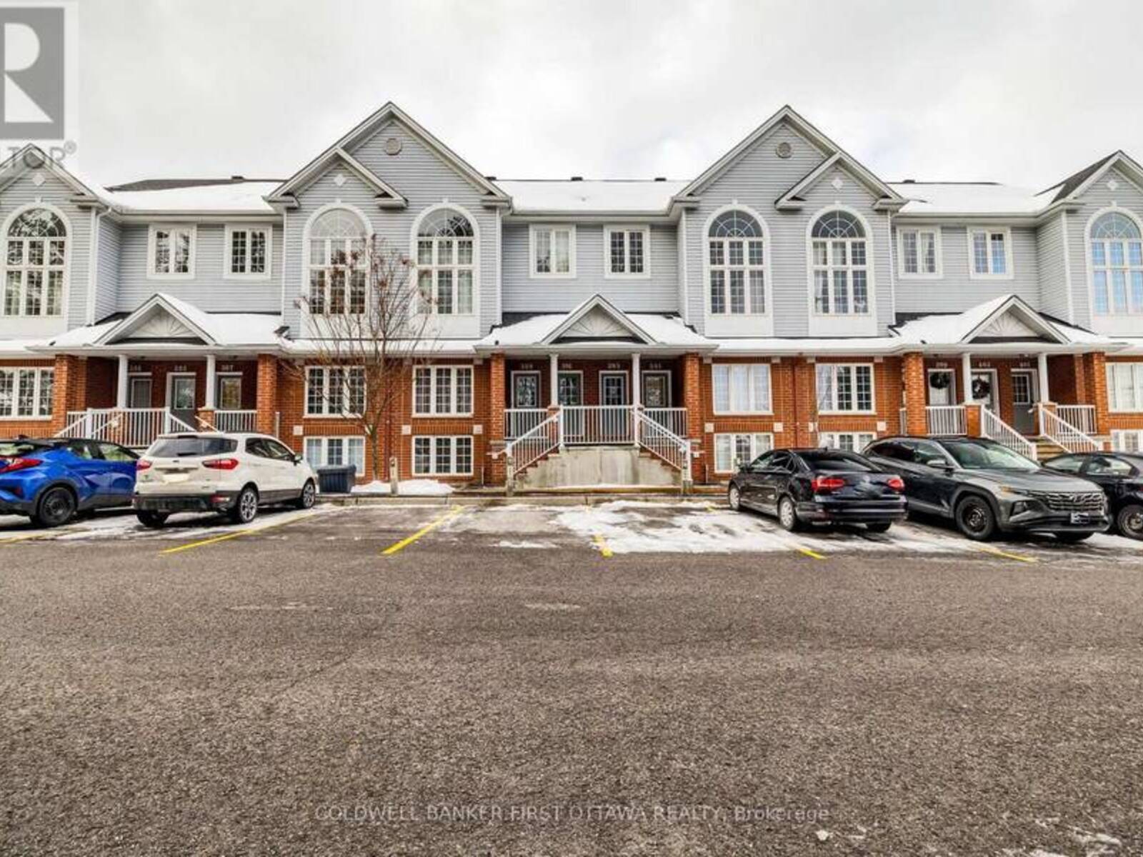 23 - 389 WIFFEN, Ottawa, Ontario K2H 1G4