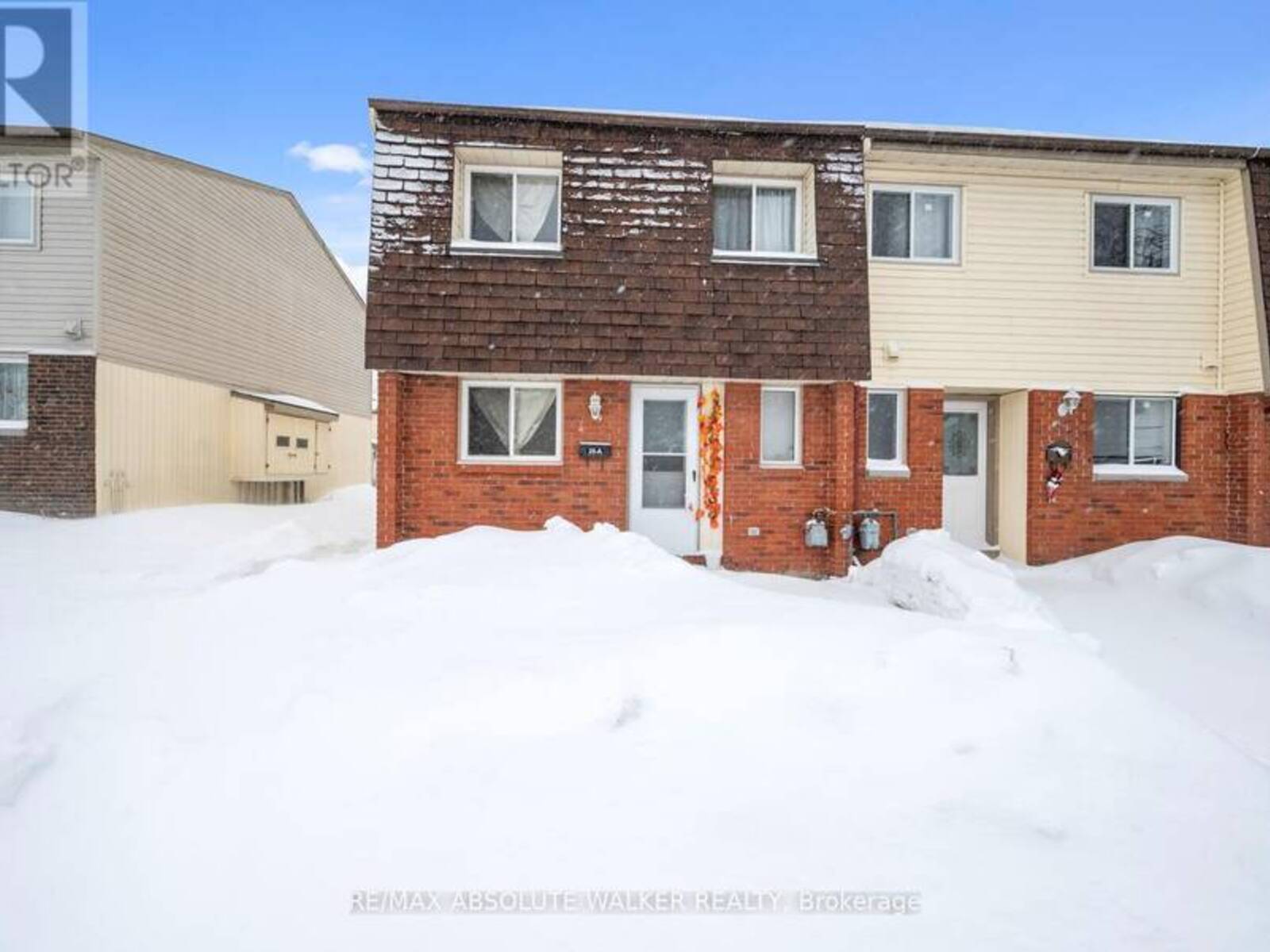 25A SONNET CRESCENT, Ottawa, Ontario K2H 8W8