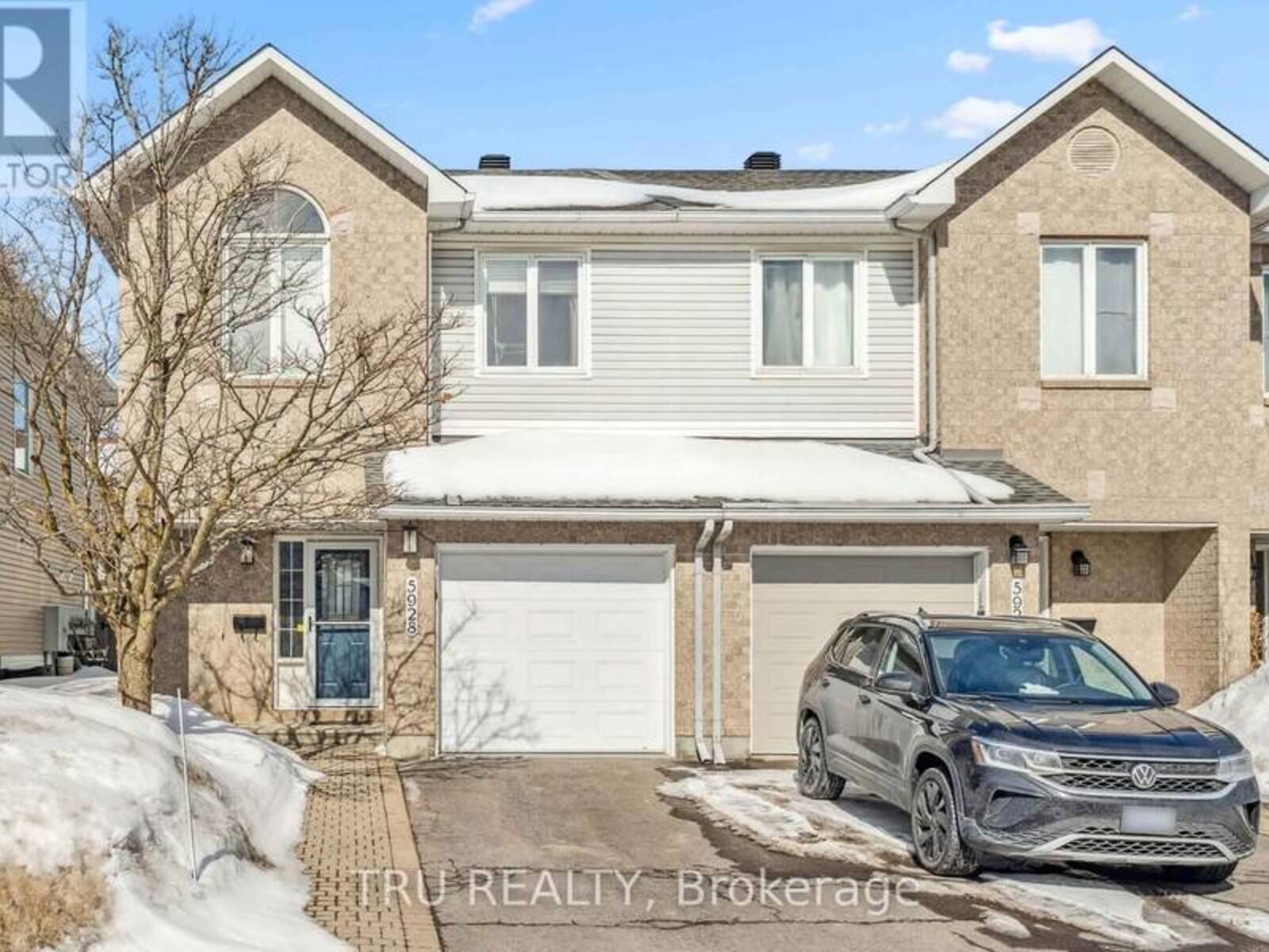 5928 PINEGLADE CRESCENT, Ottawa, Ontario K1W 1G9