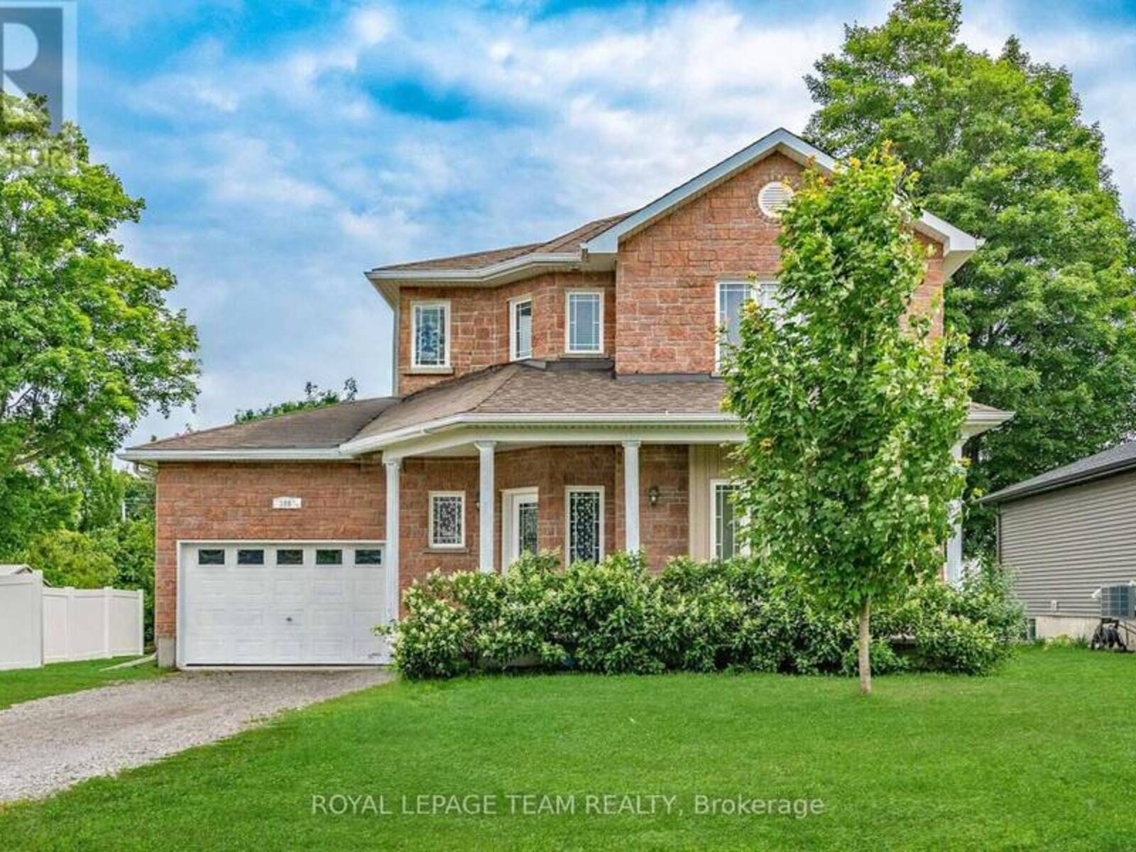 108 SOPHIE LANE, Merrickville, Ontario K0G 1N0