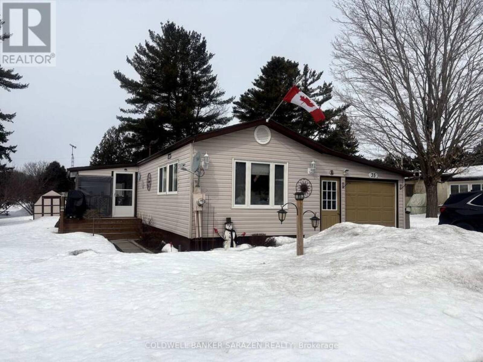 35 EVERGREEN LANE, Lanark Highlands, Ontario K0A 3L0