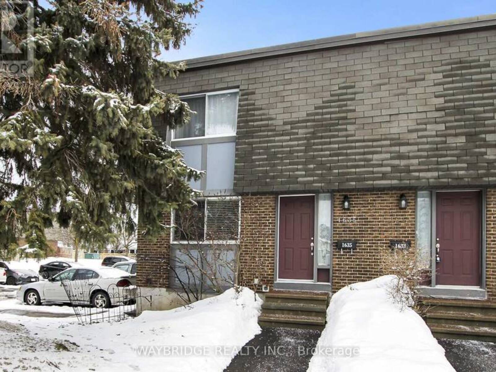 1635 HEATHERINGTON ROAD, Ottawa, Ontario K1V 8V8