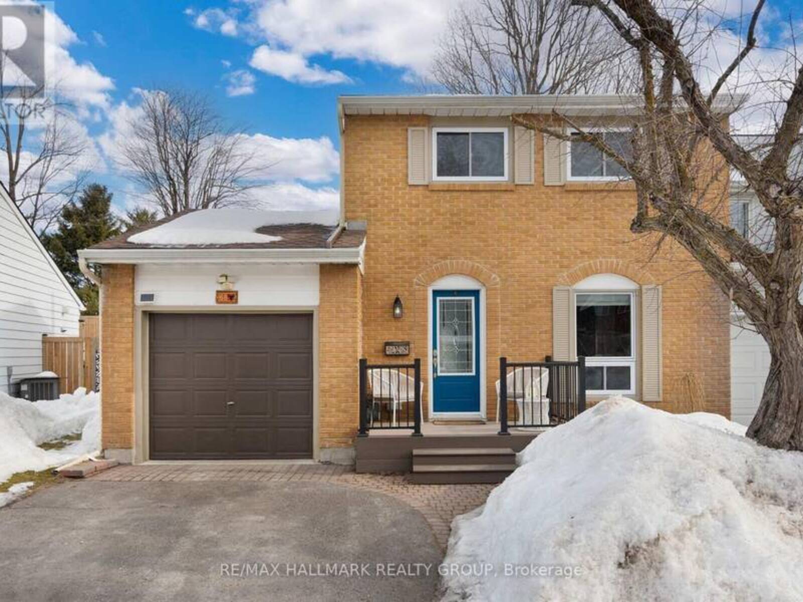 68 VALEWOOD CRESCENT, Ottawa, Ontario K1B 4E8