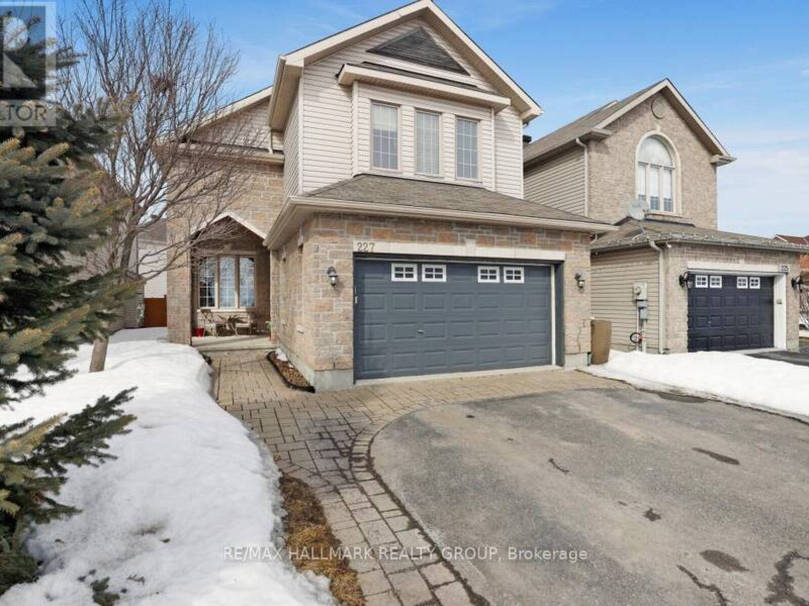 227 TRAIL SIDE CIRCLE, Ottawa, Ontario K4A 5B5