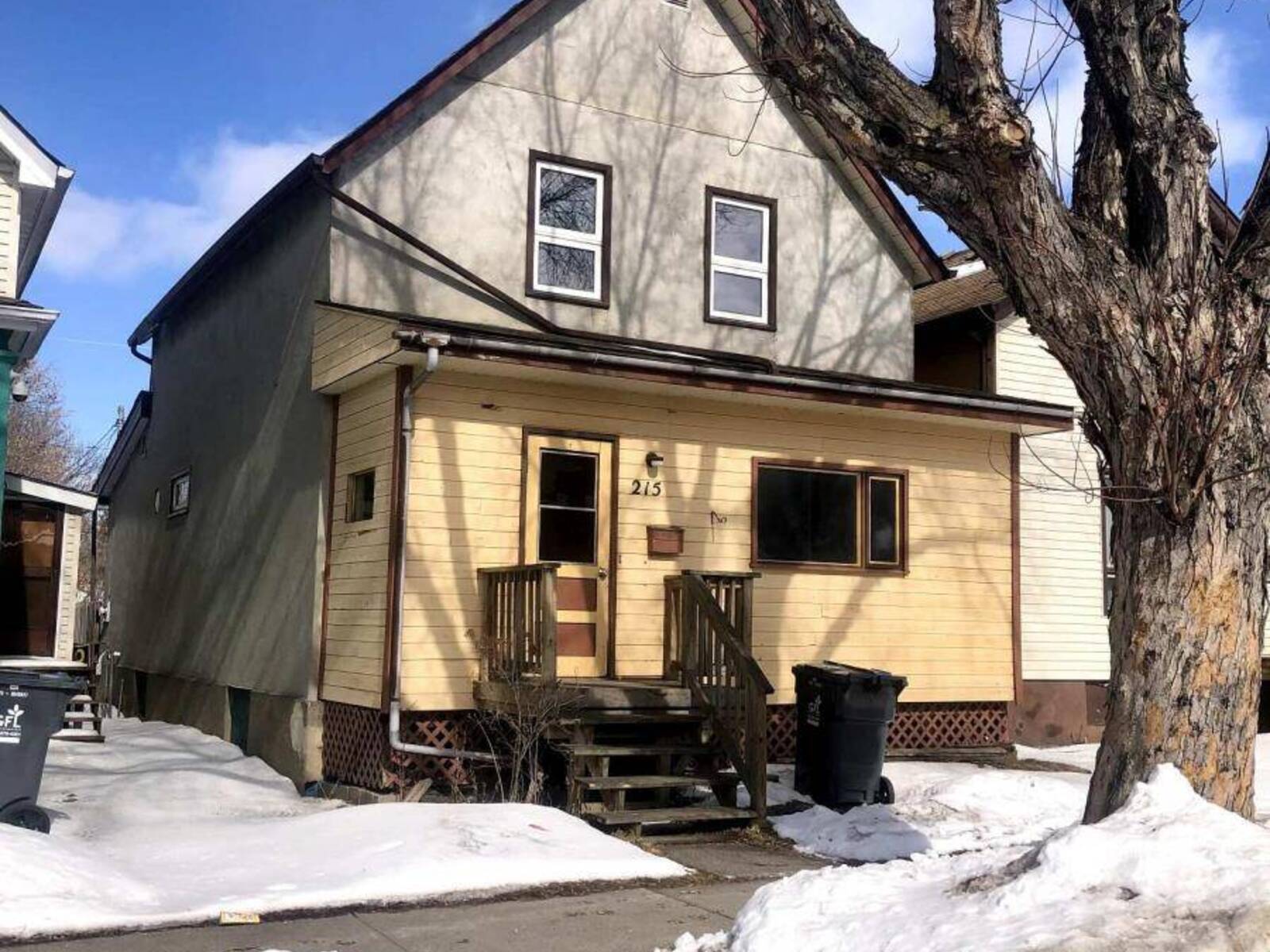 215 CUMMING STREET, Thunder Bay, Ontario P7C 1N8