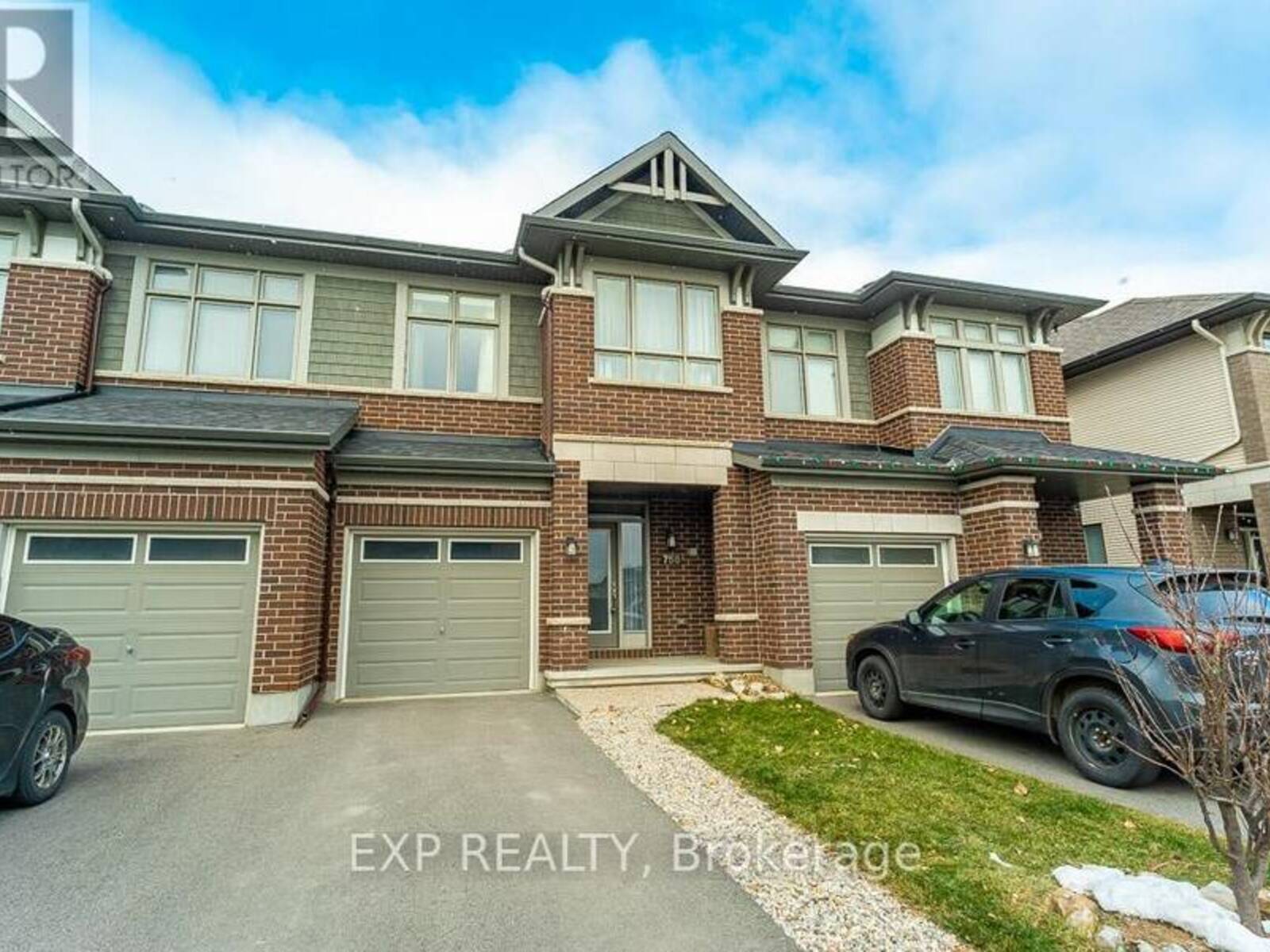 758 CARNELIAN CRESCENT, Ottawa, Ontario K1X 0A8