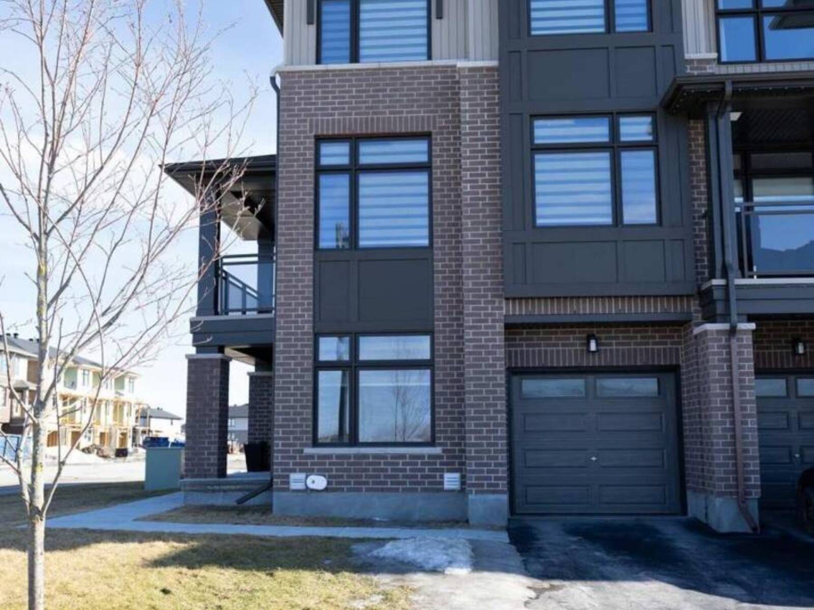 60 VERGLAS LANE E, Ottawa, Ontario K1W 0R2