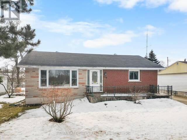 216 FROST STREET Smiths Falls Ontario, K7A 4E5 - 2 Bedrooms Home For Sale