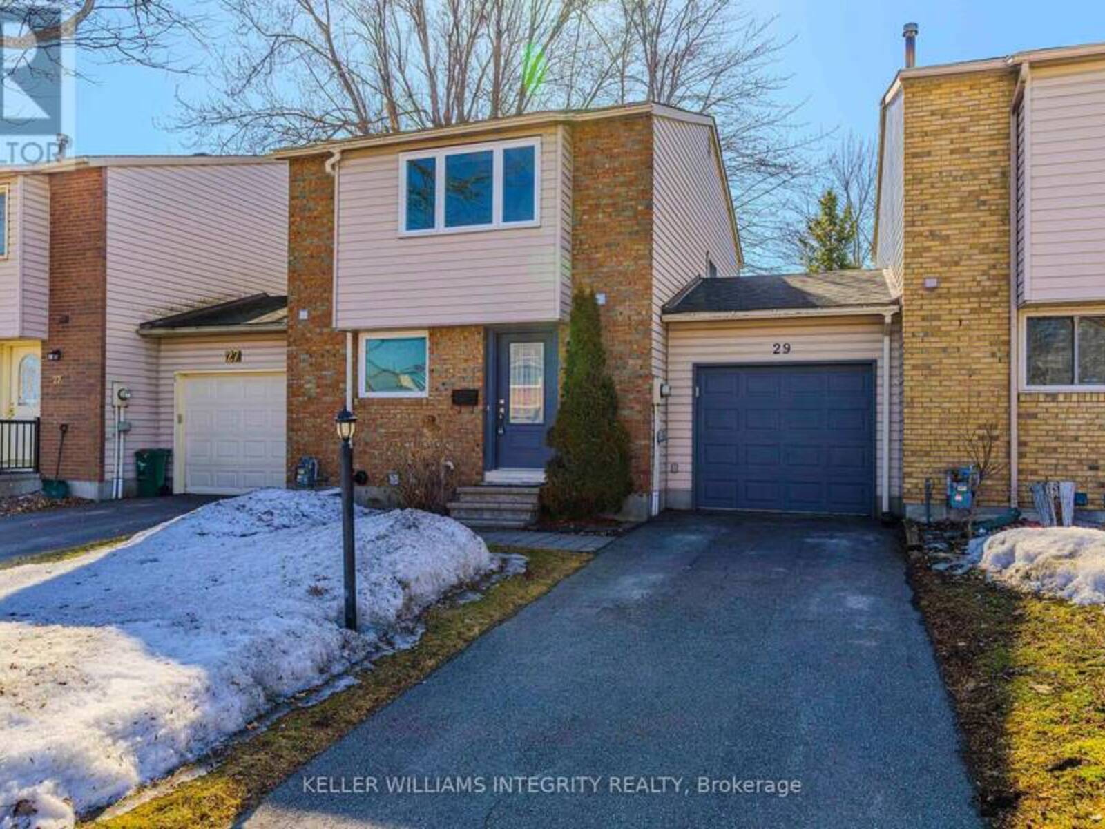 29 WHELAN DRIVE, Ottawa, Ontario K2J 2A3