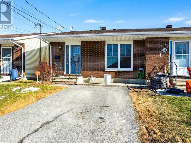 29 UNION STREET S Almonte Ontario, K0A 1A0 - 2 Bedrooms Home For Sale