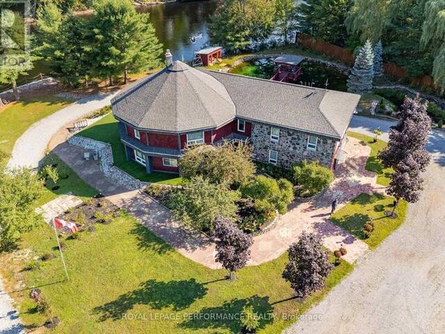 1371 VICTORIA STREET Petawawa Ontario, K8H 2E9 - 6 Bedrooms Waterfront Home For sale
