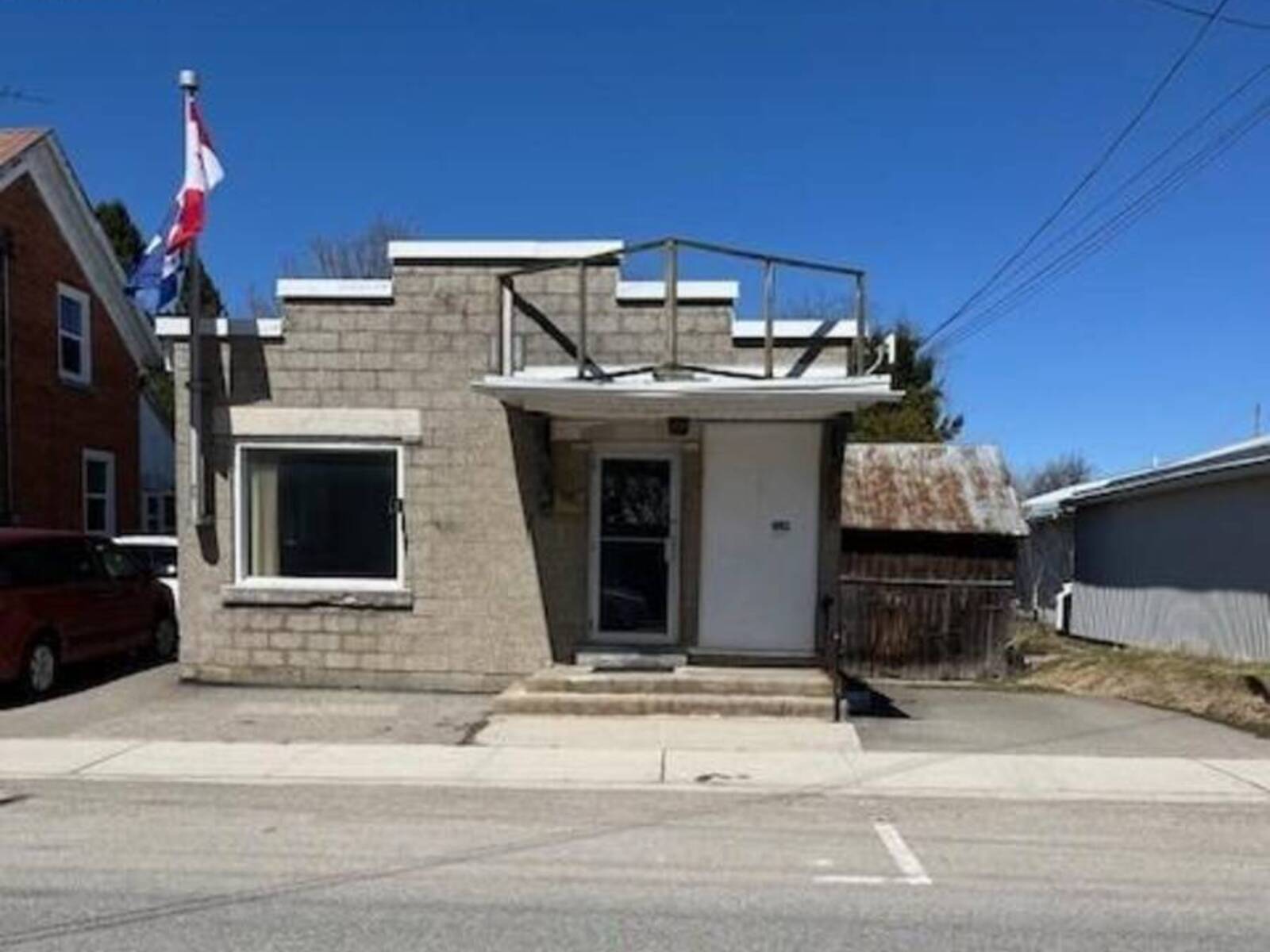 8 MAIN STREET N, Rideau Lakes, Ontario K0G 1E0