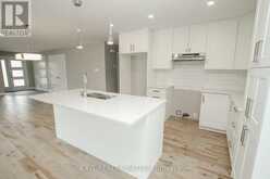 1401 CAROLINE COURT | Cornwall Ontario | Slide Image Nine