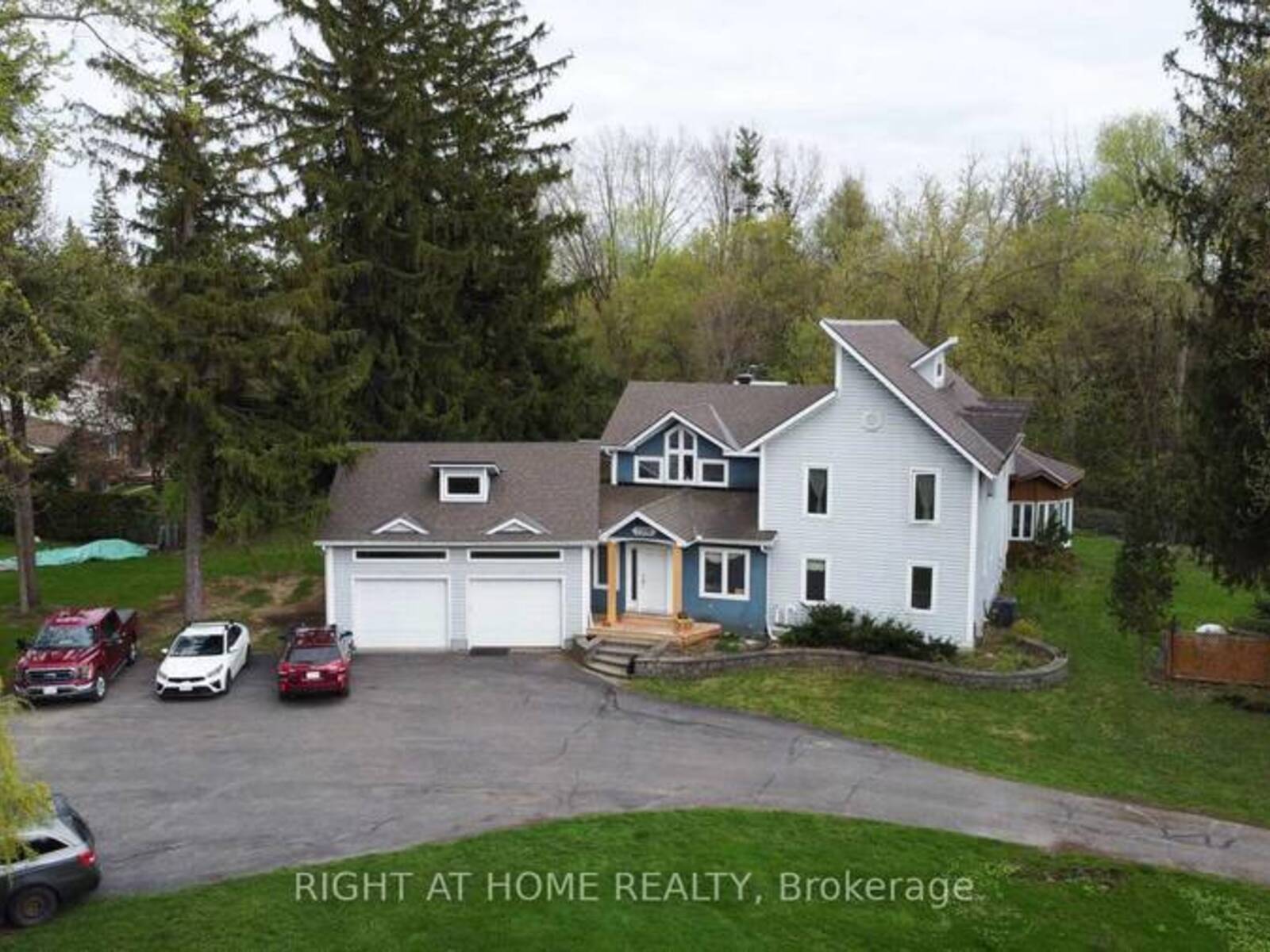 3208 RICHMOND ROAD, Ottawa, Ontario K2H 5B6
