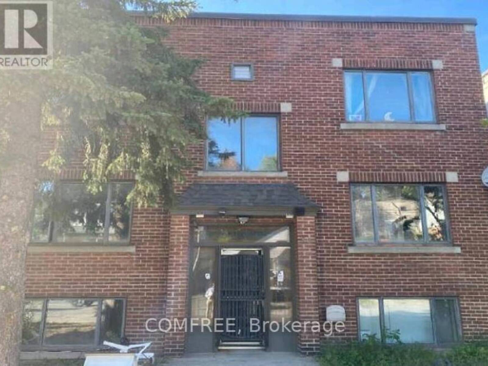 90 RIVERSIDE DRIVE, Greater Sudbury, Ontario P3E 1G8