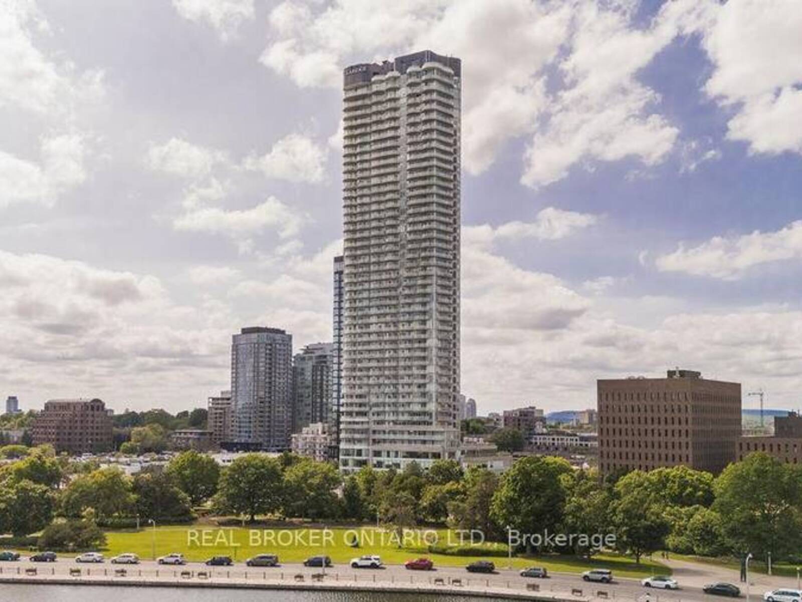 4401 - 805 CARLING AVENUE, Ottawa, Ontario K1S 5W9
