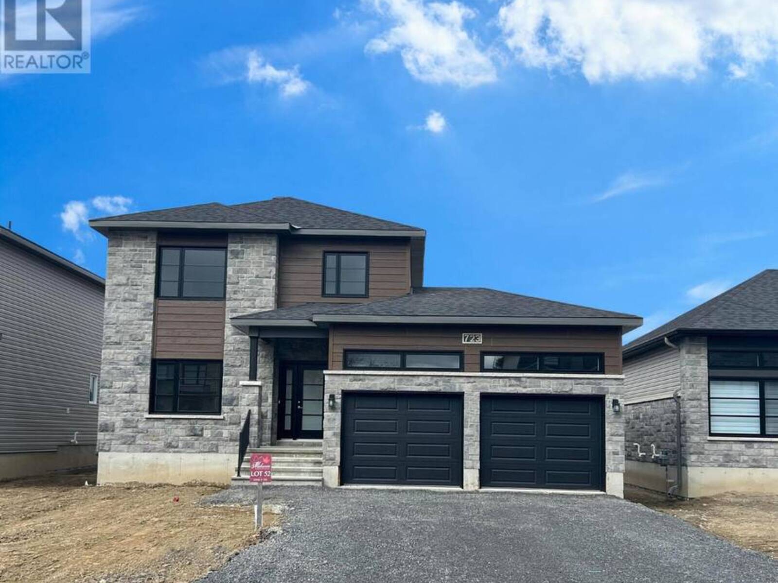 1055 CHABLIS CRESCENT, Embrun, Ontario K0A 1W0