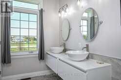 2064 ROSEDALE ROAD N | Smiths Falls Ontario | Slide Image Thirty-two