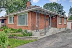 13 DUNHAM STREET | Ottawa Ontario | Slide Image Thirty-five