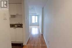 5C - 310 CENTRAL PARK DRIVE | Ottawa Ontario | Slide Image Two