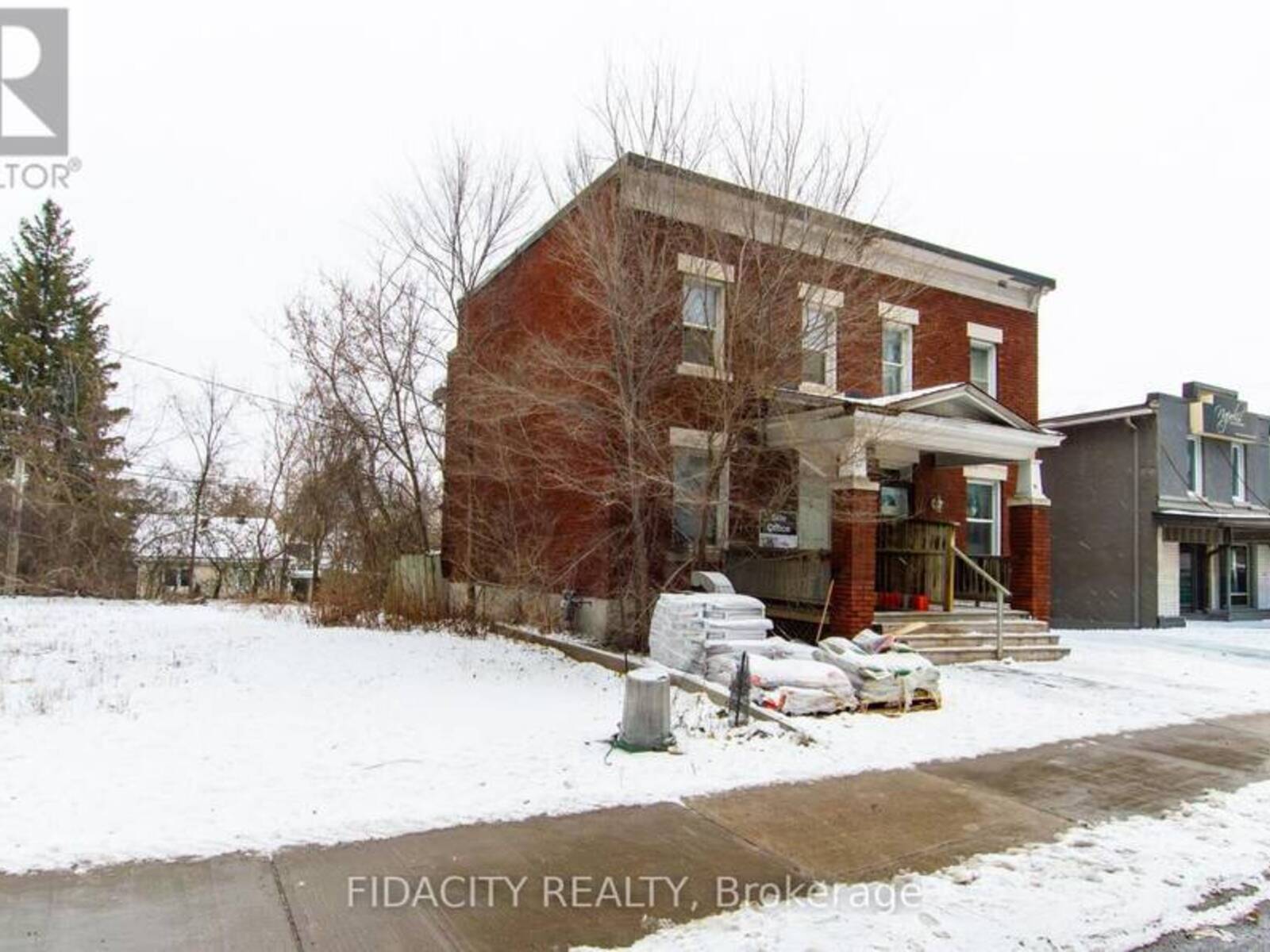 87 RICHMOND ROAD, Ottawa, Ontario K1Z 6V8