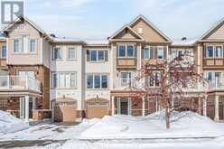 330 SWEET GRASS CIRCLE | Ottawa Ontario | Slide Image One