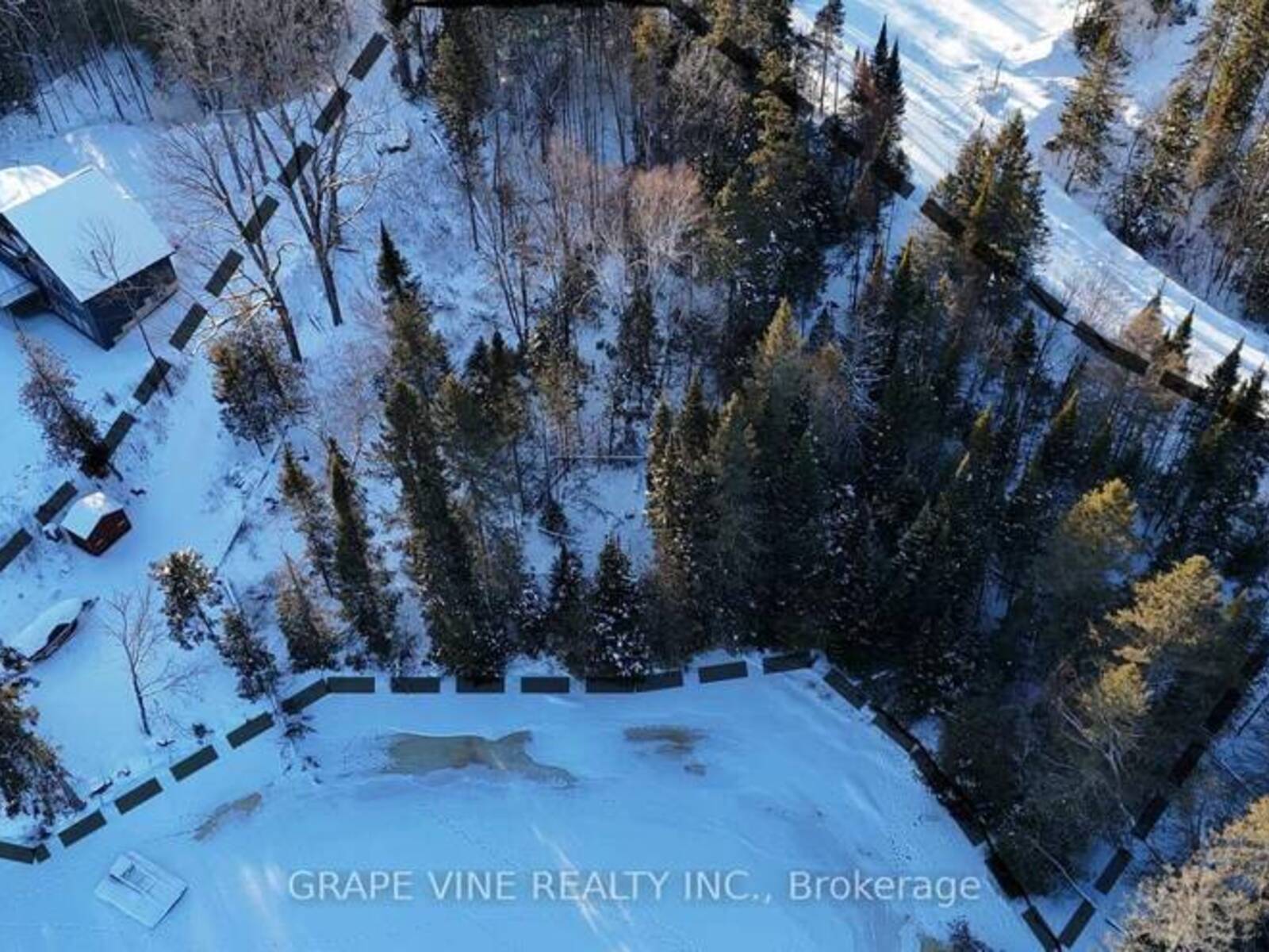 00 VOYAGEUR BAY TRAIL, Whitewater Region, Ontario K0J 1V0