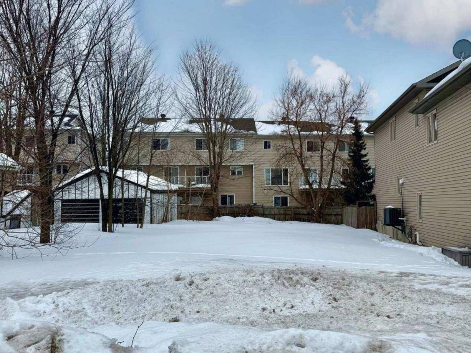 1138-1140 SNOW STREET, Ottawa, Ontario K1J 7R6