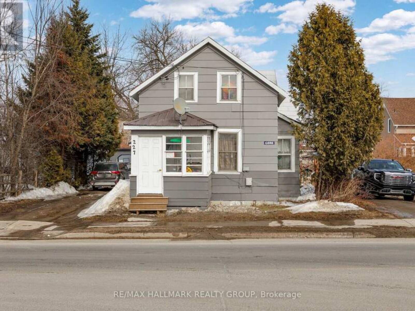 229 GORE STREET E, Perth, Ontario K7H 1K6