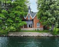 81 LAKESHORE DRIVE | Morrisburg Ontario | Slide Image Three
