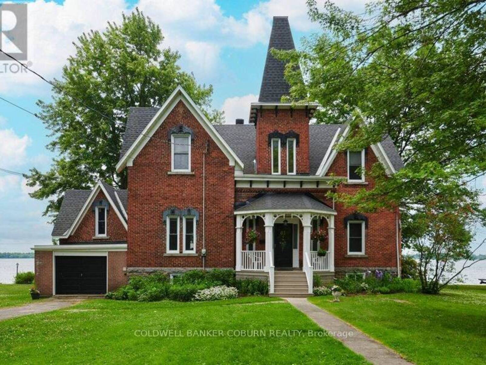 81 LAKESHORE DRIVE, Morrisburg, Ontario K0C 1X0